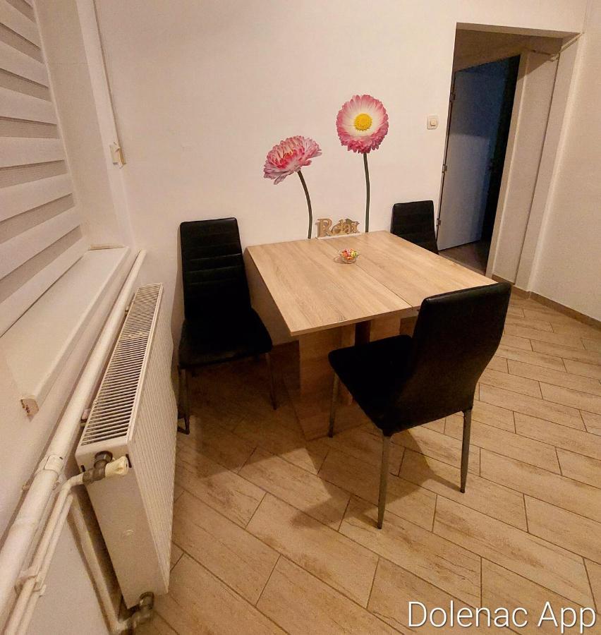 Studio Apartman Dolenac Apartamento Zagreb Exterior foto
